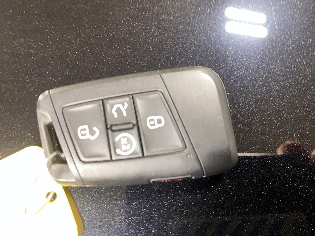 Volkswagen Tiguan  2022 à Sept-Îles, Québec - 20 - w1024h768px
