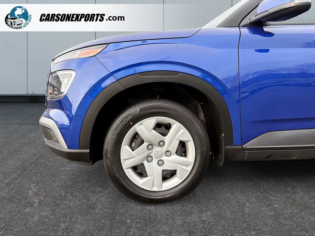 2024 Hyundai Venue Essential LOW KM!! FINANCING AVAILABLE!-5