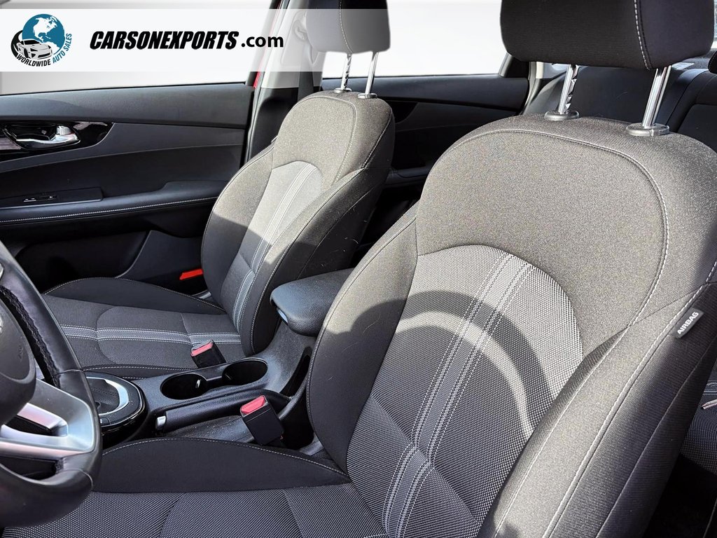 2022 Kia Forte EX ONLY 23KM! FINANCE TODAY!-6