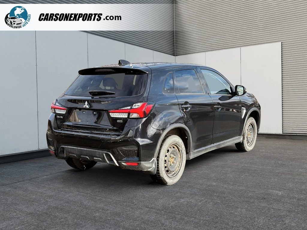 2022 Mitsubishi RVR photo 3