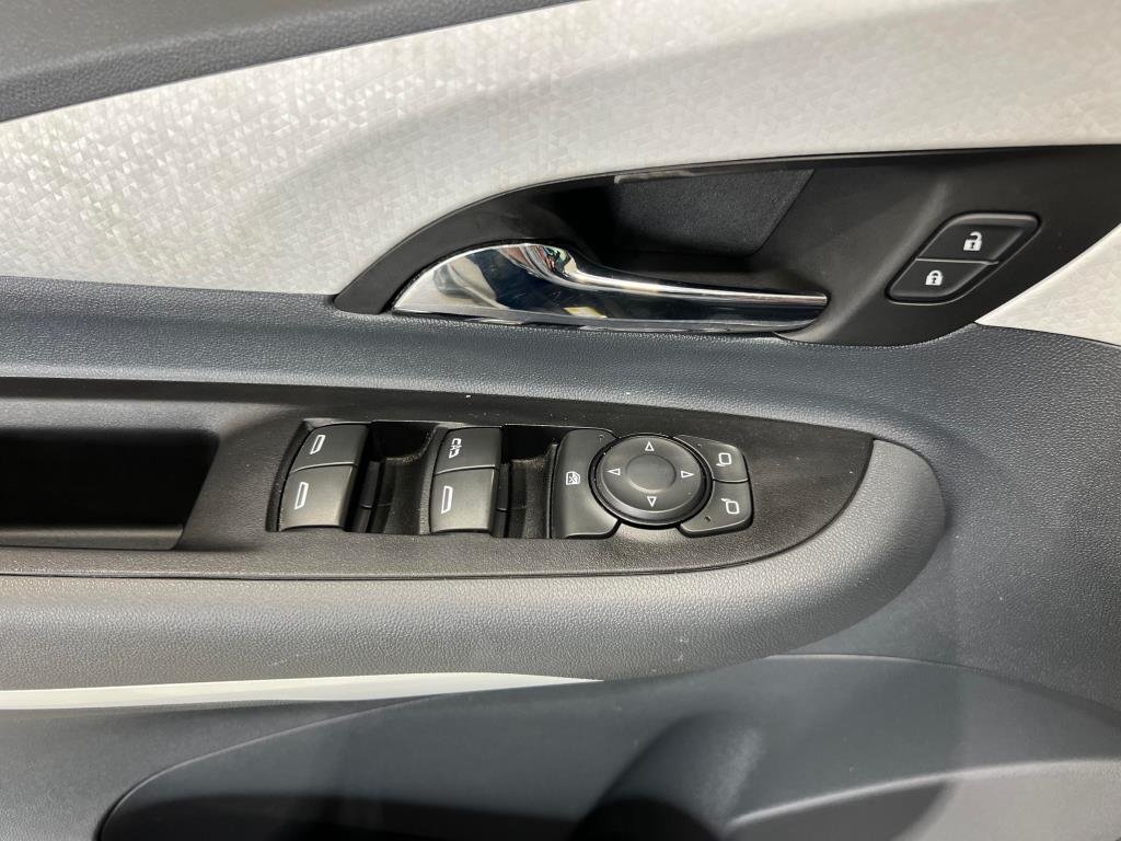 2019 Chevrolet BOLT EUV in Quebec, Quebec - 18 - w1024h768px