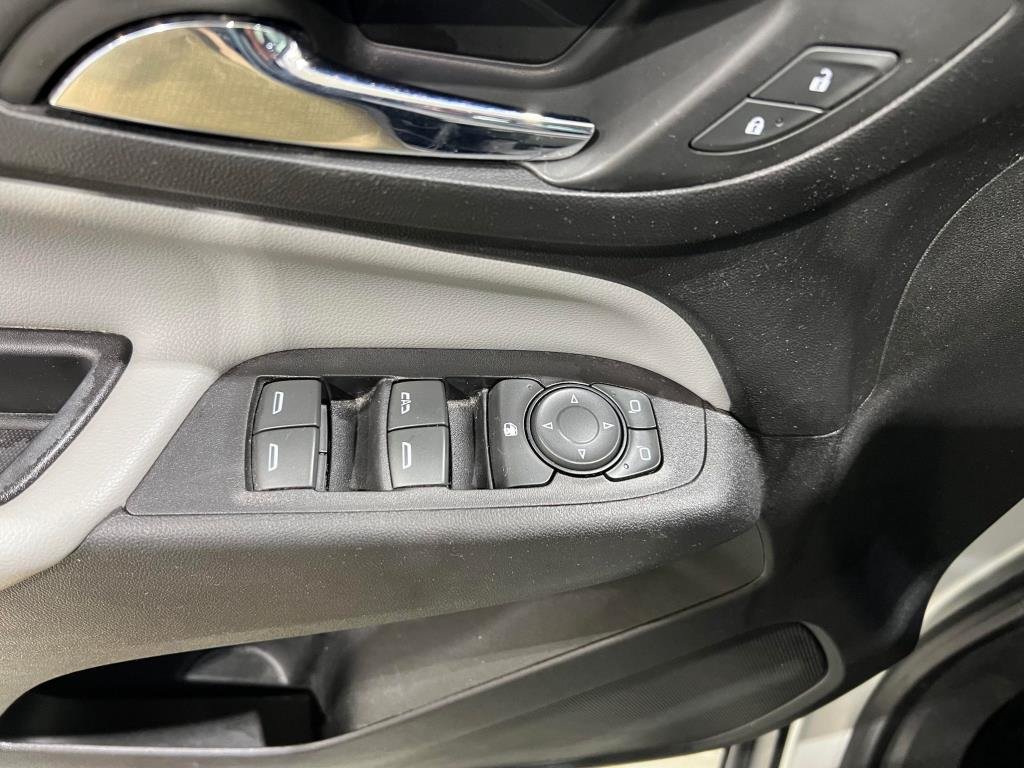 Chevrolet Equinox  2018 à Québec, Québec - 14 - w1024h768px