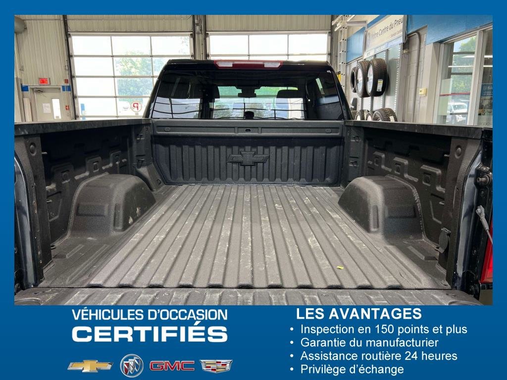 Chevrolet Silverado 1500  2022 à Québec, Québec - 8 - w1024h768px