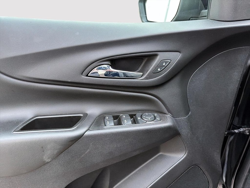 2022 Chevrolet Equinox LT in Quebec, Quebec - 13 - w1024h768px
