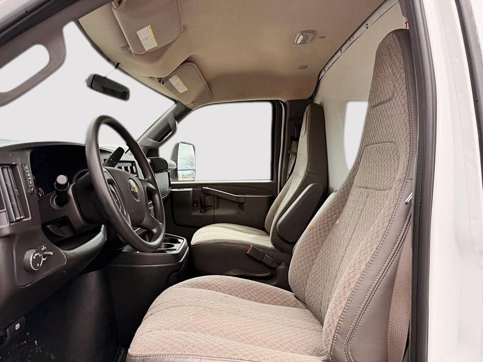 2025 Chevrolet Express Commercial Cutaway in Quebec, Quebec - 10 - w1024h768px