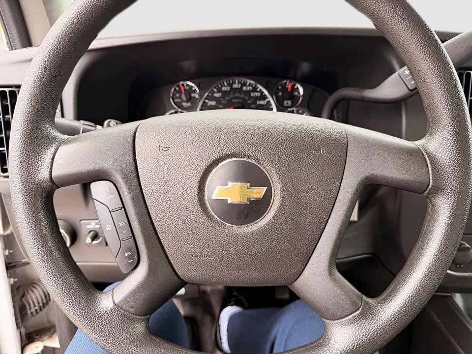2025 Chevrolet Express Commercial Cutaway in Quebec, Quebec - 13 - w1024h768px