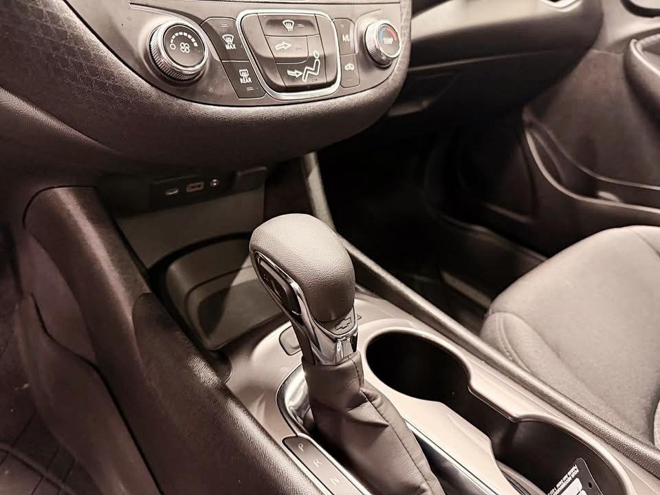 Chevrolet Malibu LS 2024 à Québec, Québec - 14 - w1024h768px