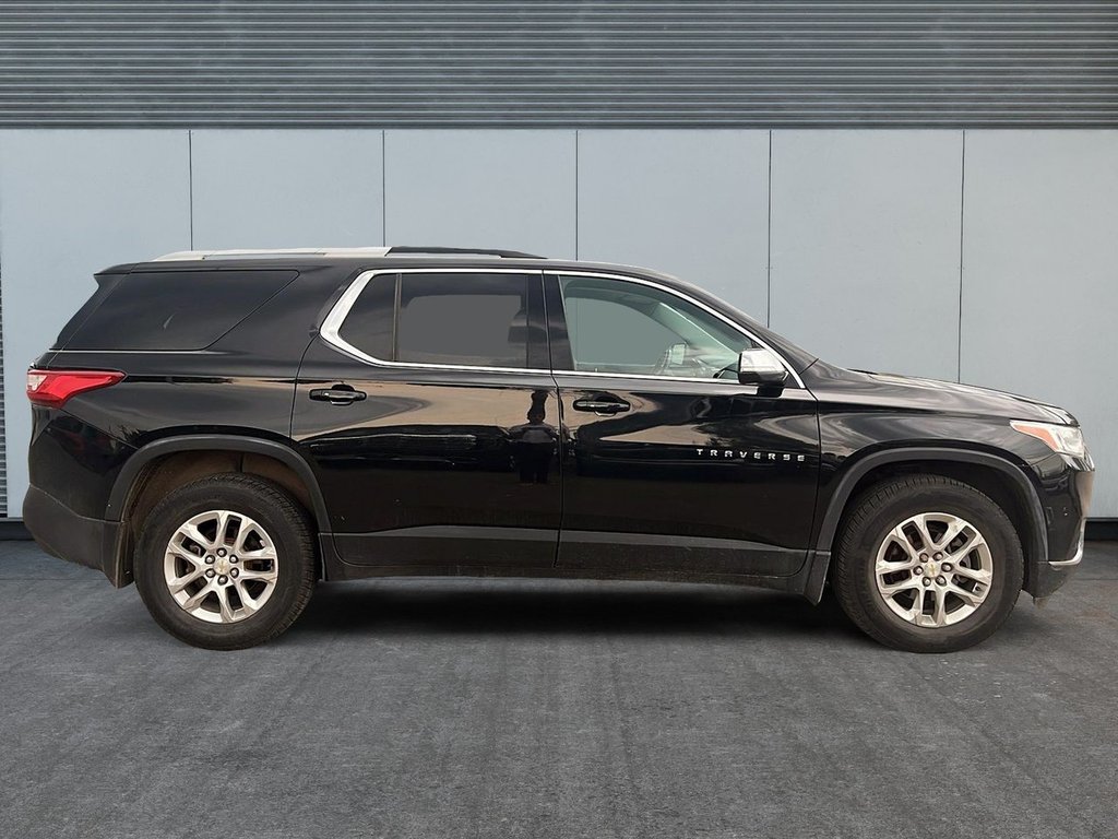 2018 Chevrolet Traverse LT Cloth in Quebec, Quebec - 9 - w1024h768px