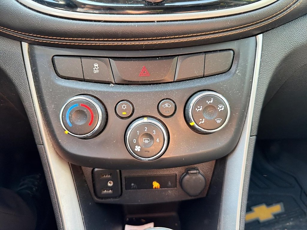 2017 Chevrolet Trax LT in Quebec, Quebec - 17 - w1024h768px