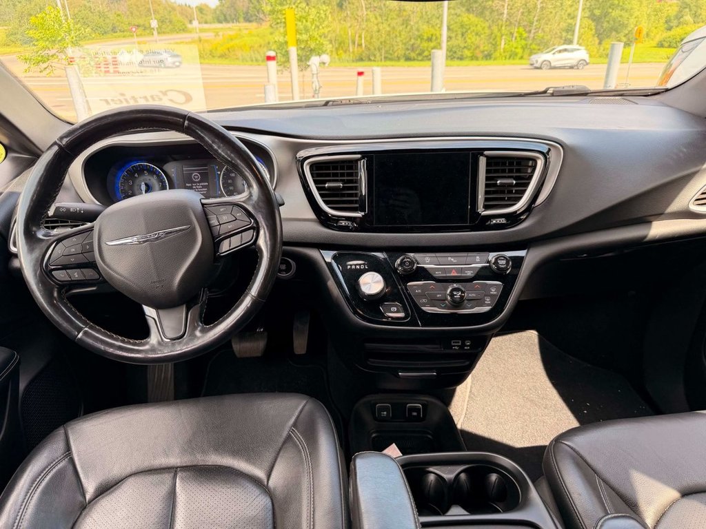 2020 Chrysler Pacifica Launch Edition in Quebec, Quebec - 15 - w1024h768px