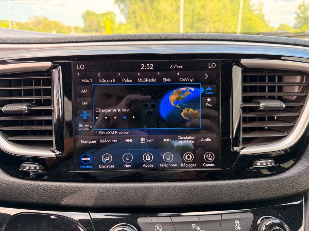 2020 Chrysler Pacifica Launch Edition in Quebec, Quebec - 14 - w1024h768px