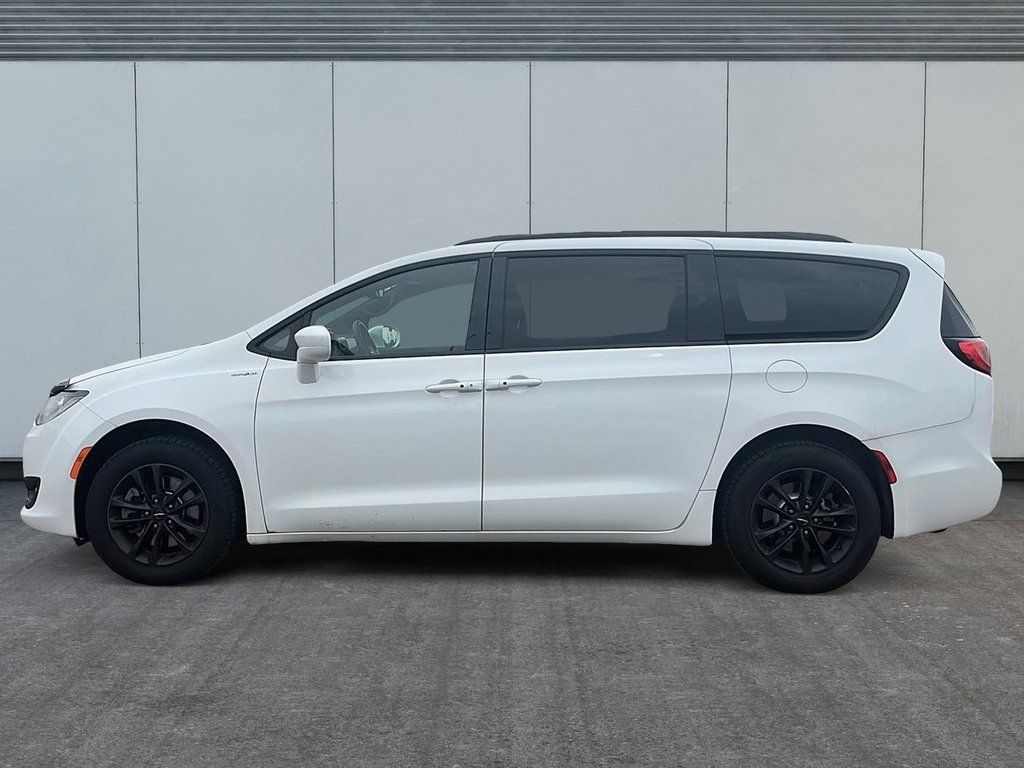 2020 Chrysler Pacifica Launch Edition in Quebec, Quebec - 6 - w1024h768px