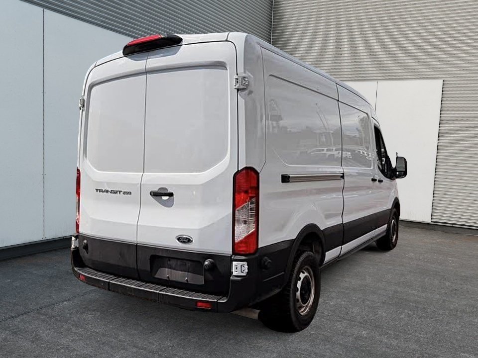 2024 Ford Transit Cargo Van in Quebec, Quebec - 6 - w1024h768px