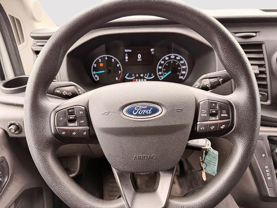 2025 Ford Transit Cargo Van in Quebec, Quebec - 10 - w1024h768px