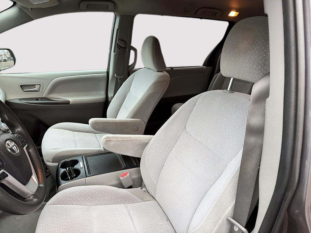 Toyota Sienna LE 2020 à Québec, Québec - 7 - w1024h768px