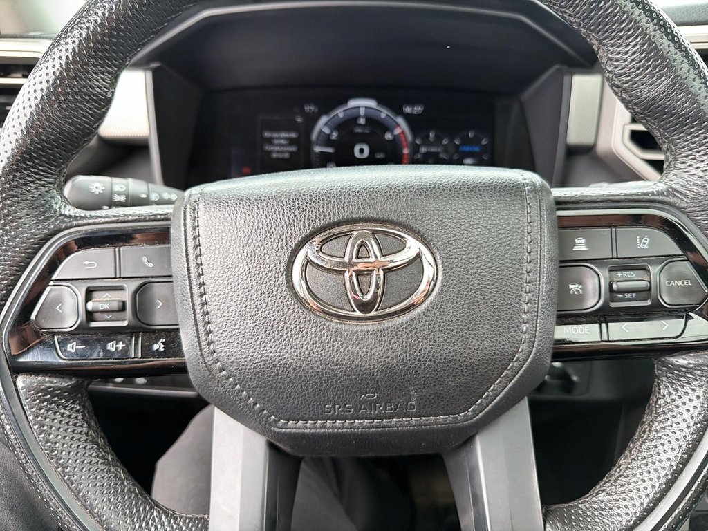 Toyota Tundra Limited Hybrid 2023 à Québec, Québec - 16 - w1024h768px