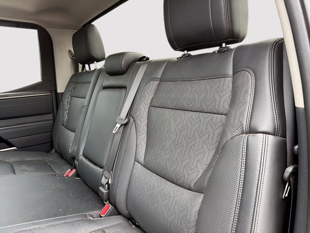 Toyota Tundra Limited Hybrid 2023 à Québec, Québec - 14 - w1024h768px