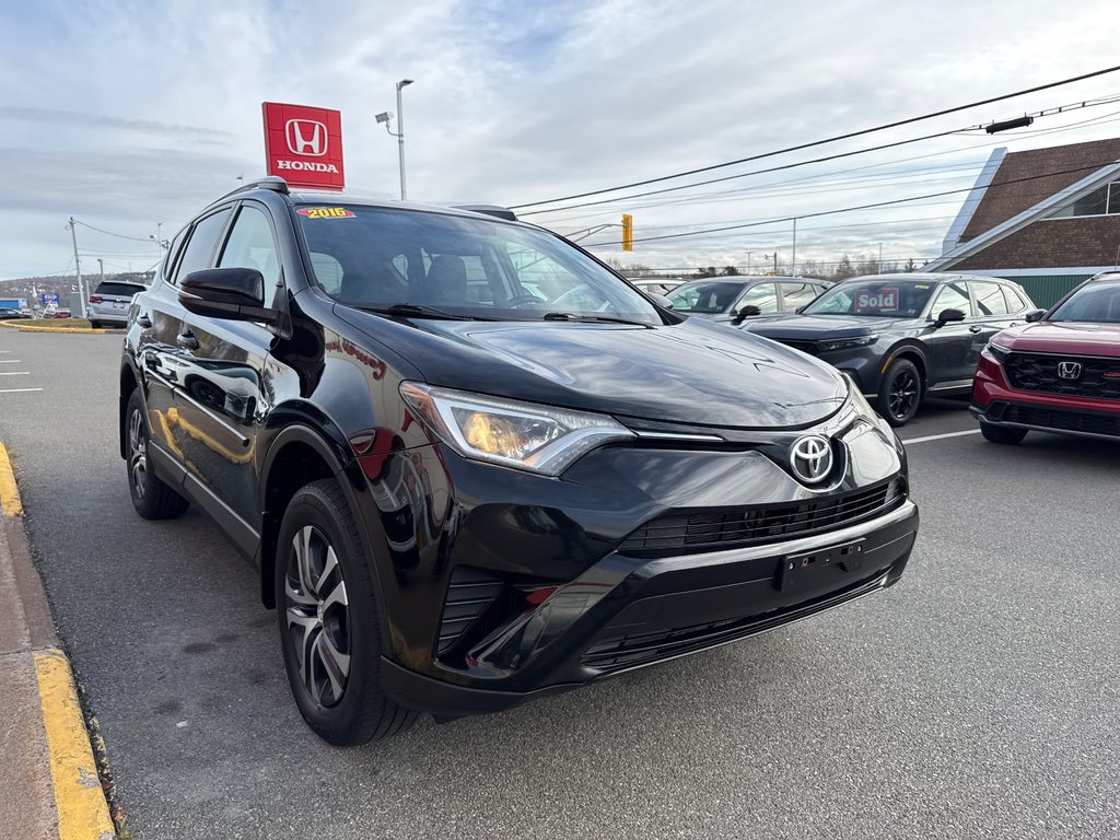 2016 Toyota RAV4 LE-2