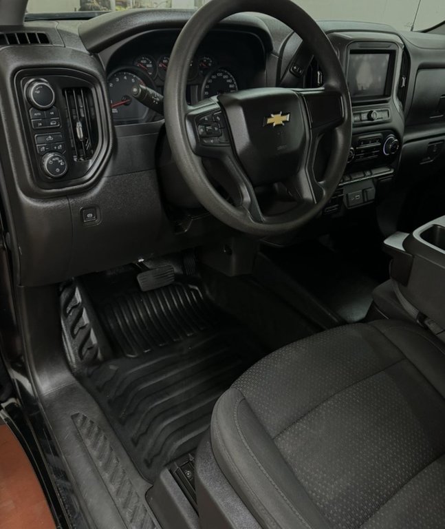 2023 Chevrolet Silverado 1500 WT Crew Cab 4x4 in Montague, Prince Edward Island - 13 - w1024h768px