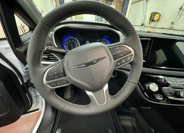 2026 Chrysler Grand Caravan SXT in Montague, Prince Edward Island - 11 - w1024h768px