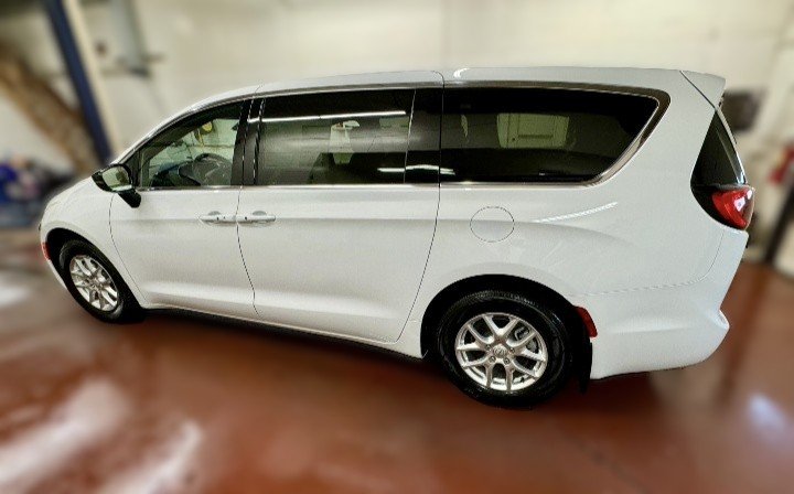 2026 Chrysler Grand Caravan SXT in Montague, Prince Edward Island - 4 - w1024h768px