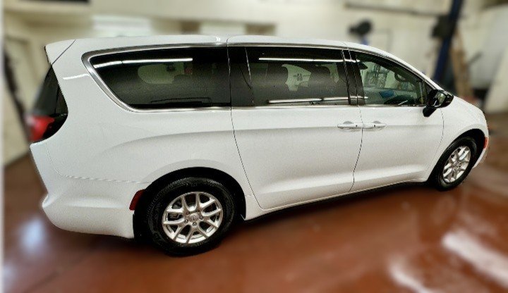 2026 Chrysler Grand Caravan SXT in Montague, Prince Edward Island - 2 - w1024h768px
