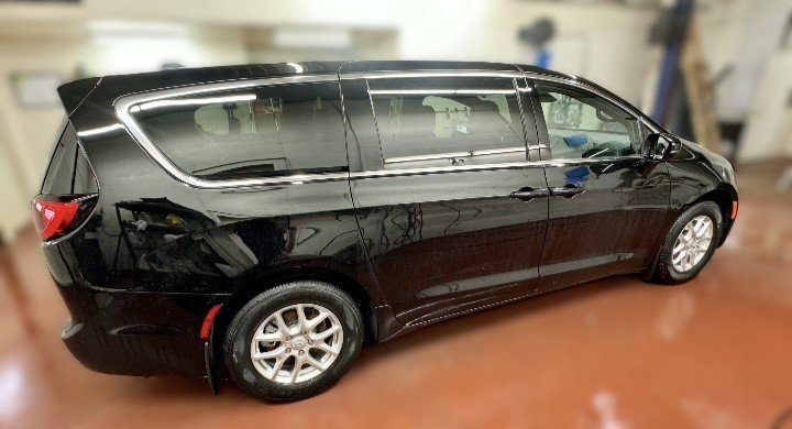 2026 Chrysler Grand Caravan SXT in Montague, Prince Edward Island - 2 - w1024h768px