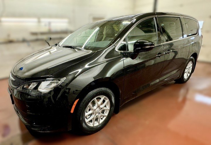 2026 Chrysler Grand Caravan SXT in Montague, Prince Edward Island - 5 - w1024h768px