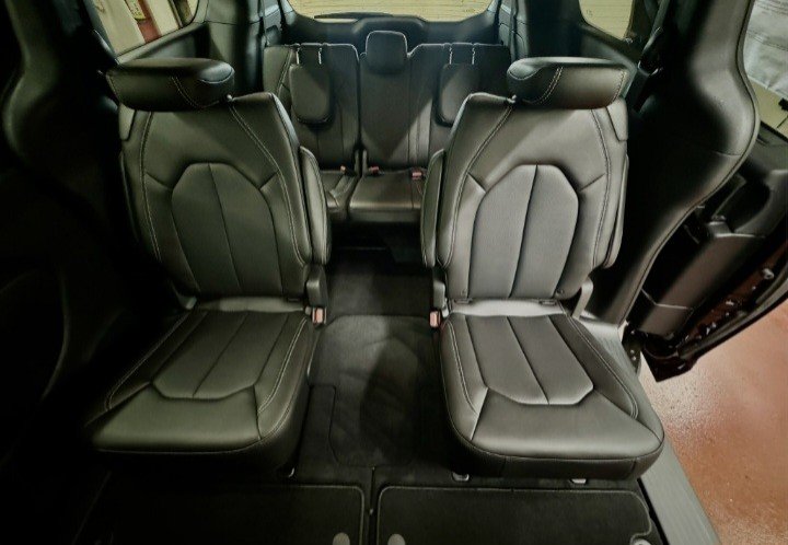 2026 Chrysler Pacifica SELECT in Montague, Prince Edward Island - 14 - w1024h768px