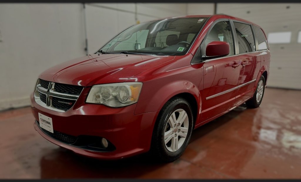 2012  Grand Caravan Crew in Montague, Prince Edward Island - 5 - w1024h768px