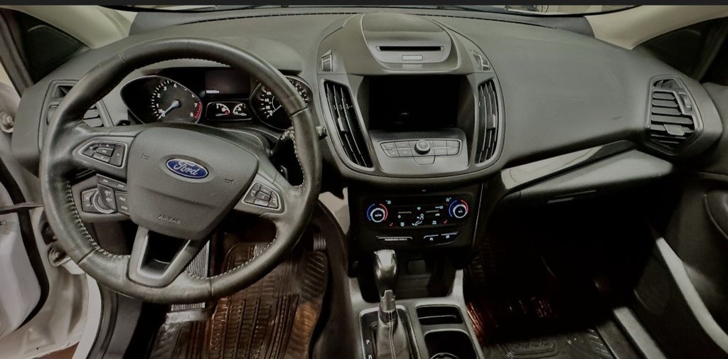 2017 Ford Escape SE AWD in Montague, Prince Edward Island - 13 - w1024h768px