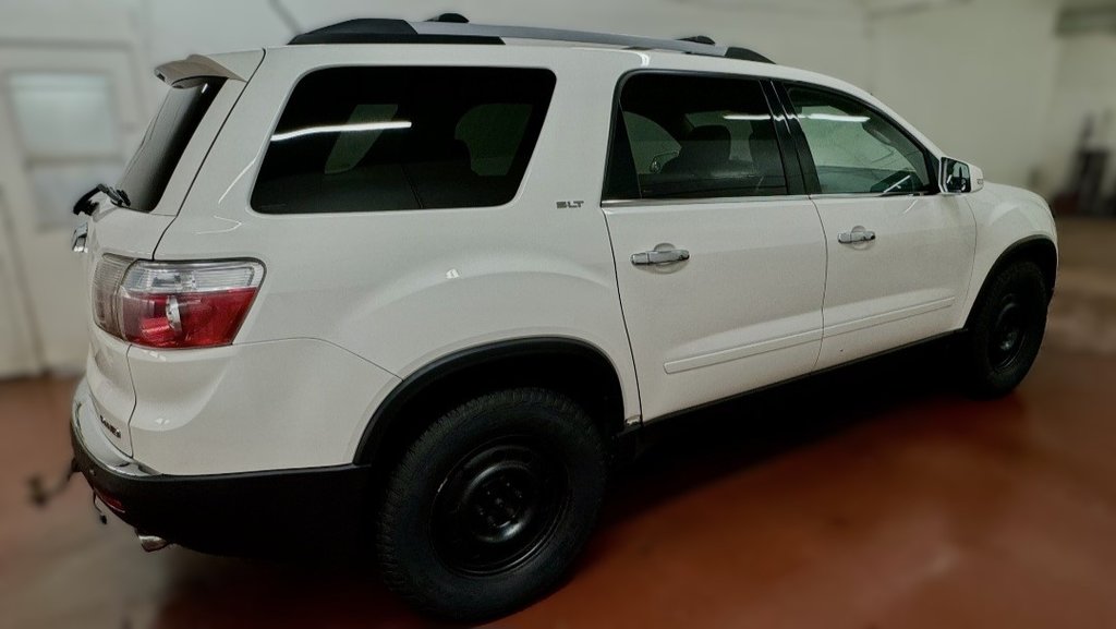 2010 GMC Acadia SLT1 in Montague, Prince Edward Island - 2 - w1024h768px