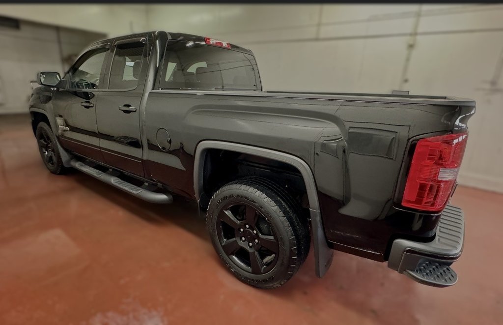 2019  SIERRA 1500 LIMITED Double Cab 4x4 in Montague, Prince Edward Island - 4 - w1024h768px