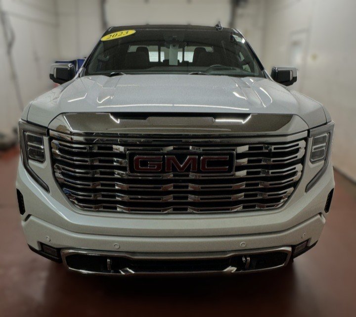 2023 GMC Sierra 1500 Denali 4x4 Crew Cab Duramax in Montague, Prince Edward Island - 6 - w1024h768px
