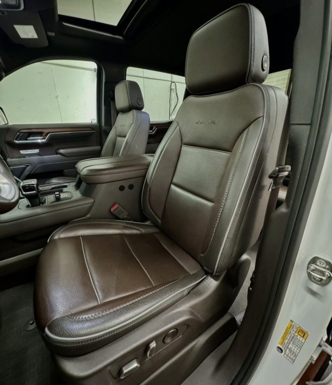 2023 GMC Sierra 1500 Denali 4x4 Crew Cab Duramax in Montague, Prince Edward Island - 10 - w1024h768px
