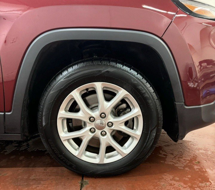 2018 Jeep Cherokee Sport in Montague, Prince Edward Island - 7 - w1024h768px