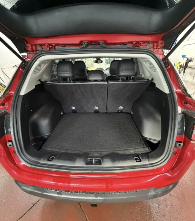 2018 Jeep Compass Limited 4x4 in Montague, Prince Edward Island - 16 - w1024h768px