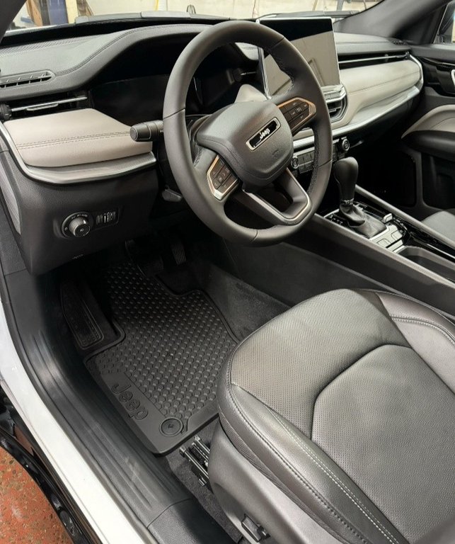 2025 Jeep COMPASS LIMITED in Montague, Prince Edward Island - 9 - w1024h768px