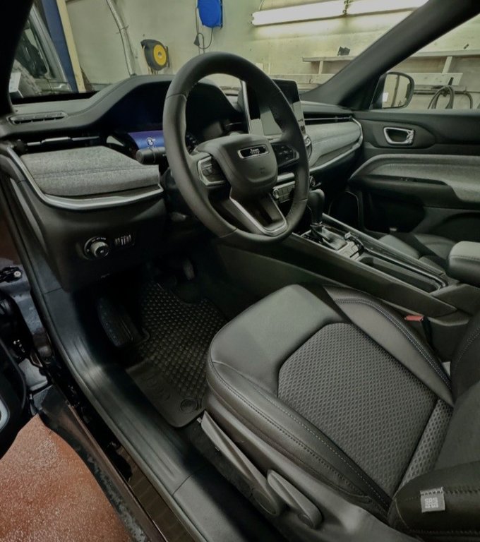 2025 Jeep Compass NORTH in Montague, Prince Edward Island - 9 - w1024h768px