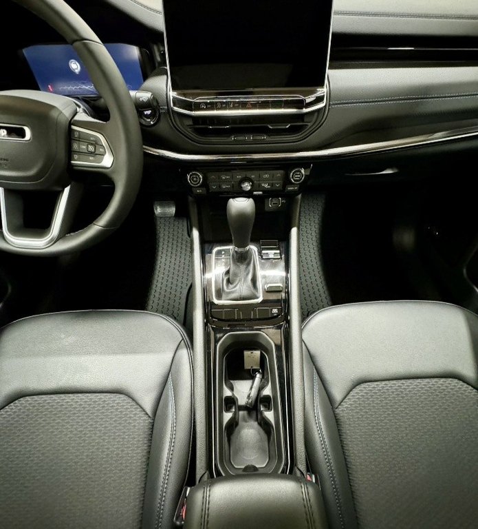 2026 Jeep Compass NORTH in Montague, Prince Edward Island - 12 - w1024h768px