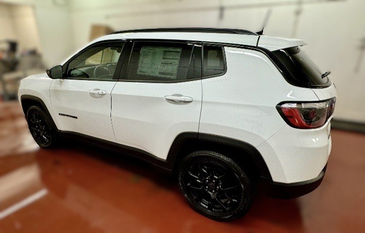 2026 Jeep Compass NORTH in Montague, Prince Edward Island - 4 - w1024h768px