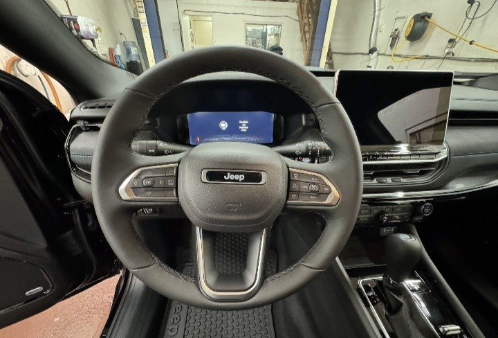 2026 Jeep Compass NORTH in Montague, Prince Edward Island - 11 - w1024h768px