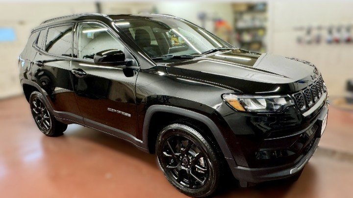 2026 Jeep Compass NORTH in Montague, Prince Edward Island - 1 - w1024h768px