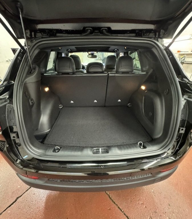 2026 Jeep Compass NORTH in Montague, Prince Edward Island - 16 - w1024h768px