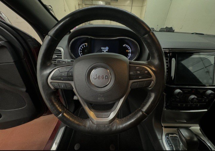 2019 Jeep Grand Cherokee Limited 4x4 in Montague, Prince Edward Island - 11 - w1024h768px