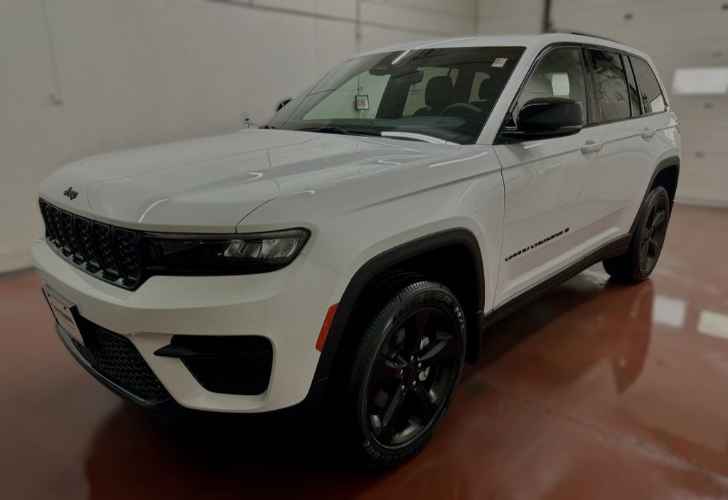 Grand Cherokee ALTITUDE 2024 à Montague, Île-du-Prince-Édouard - 5 - w1024h768px