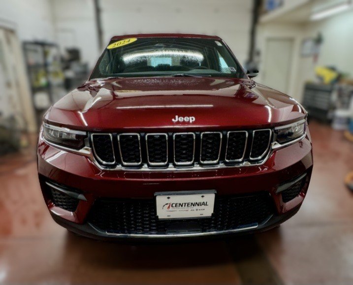 2024 Jeep Grand Cherokee Laredo 4x4 in Montague, Prince Edward Island - 6 - w1024h768px