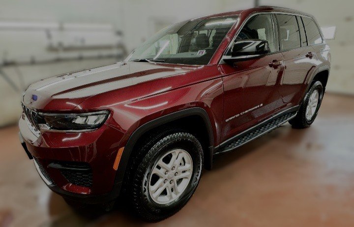 2024 Jeep Grand Cherokee Laredo 4x4 in Montague, Prince Edward Island - 5 - w1024h768px