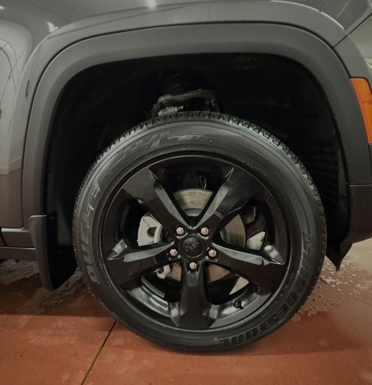 Jeep Grand Cherokee LAREDO ALTITUDE 2025 à Montague, Île-du-Prince-Édouard - 7 - w1024h768px