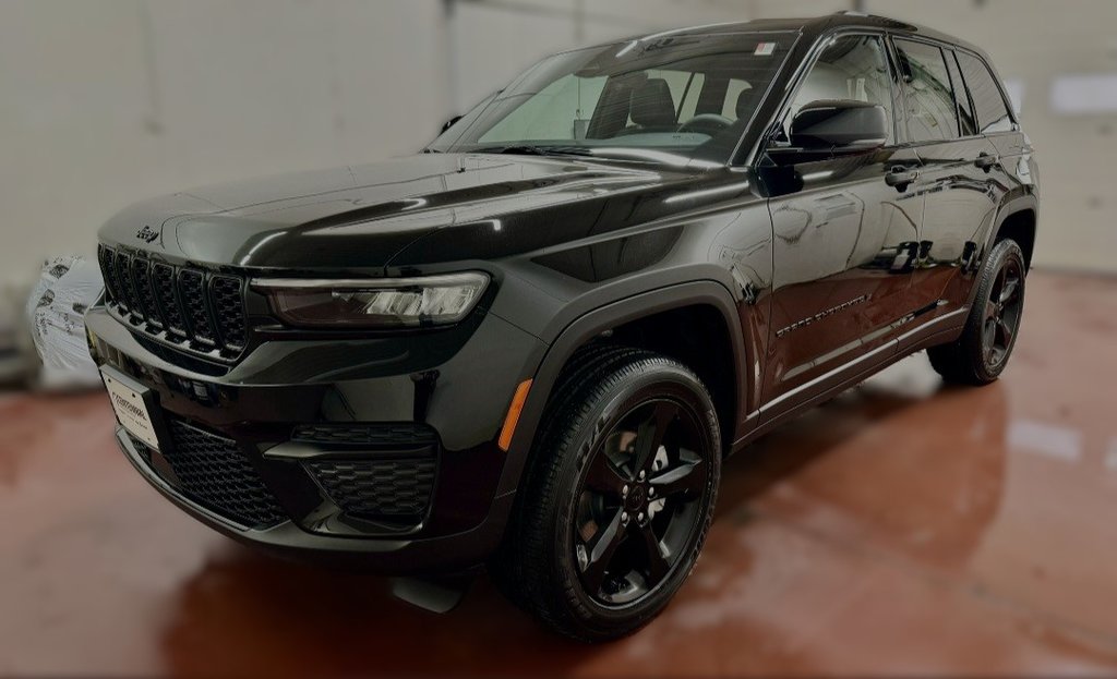 2025 Jeep Grand Cherokee LAREDO ALTITUDE in Montague, Prince Edward Island - 5 - w1024h768px